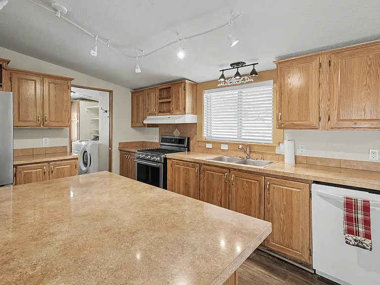 149 Fireside St — Photo 25