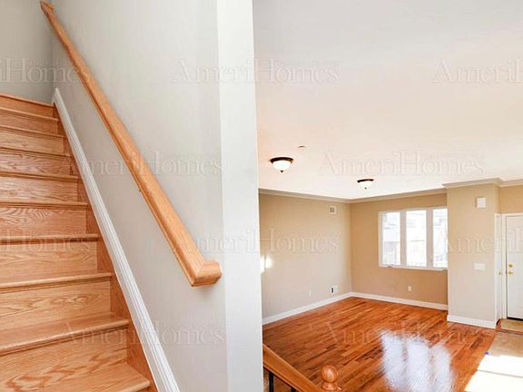 3rd image of 1133 Olympia Blvd #1