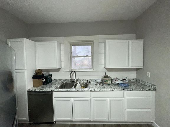 2nd image of 341 Henry St SE