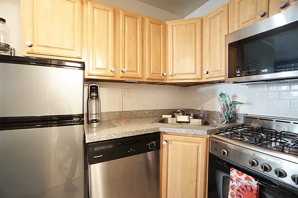 Rented by BRICK & GALO REALTY CORP | media 11