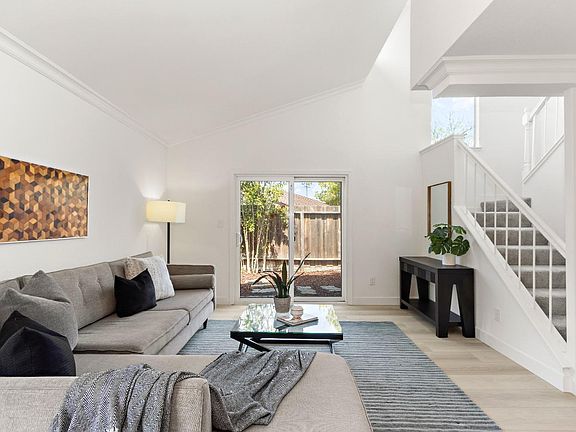 3rd image of 1725 Landana Drive #10