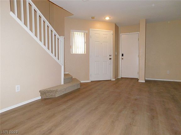 4th image of 4830 Canary Diamond Ave