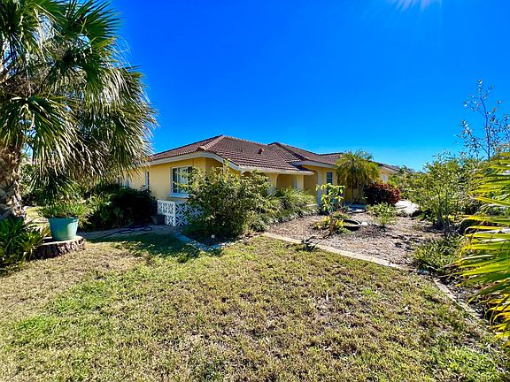 3rd image of 412 Lemonwood Dr