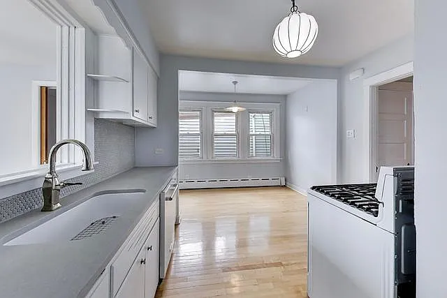 4219 N Albany Ave #2 — Photo 9