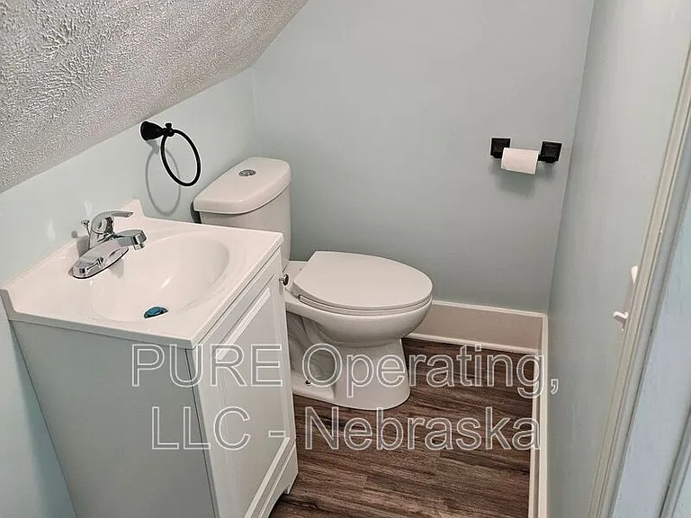 3901 Curtis Ave — Photo 19