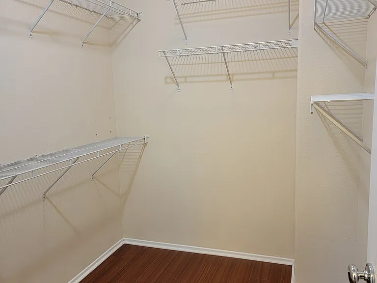 25506 Wharton Dr — Photo 13