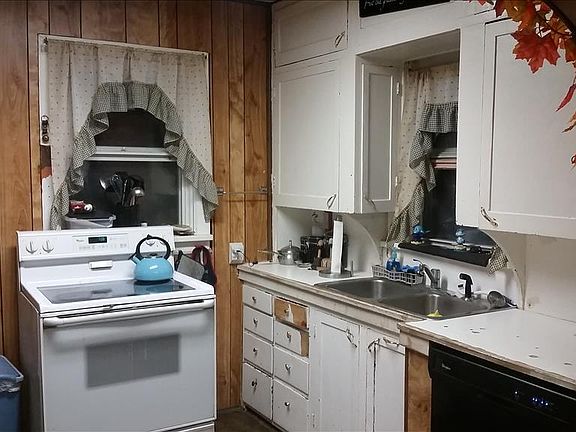 5th image of 158 9th St