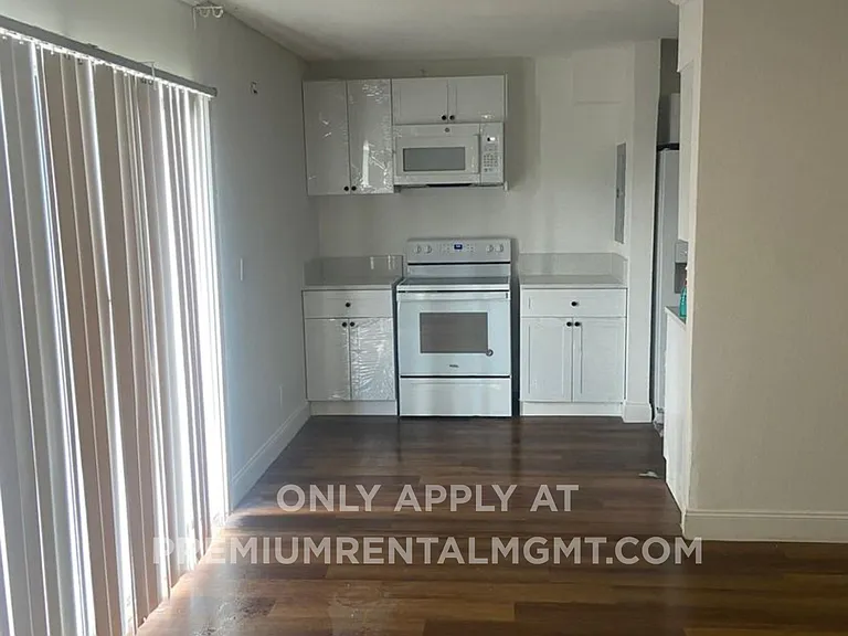 7425 Daniel Webster Dr #B11 — Photo 12