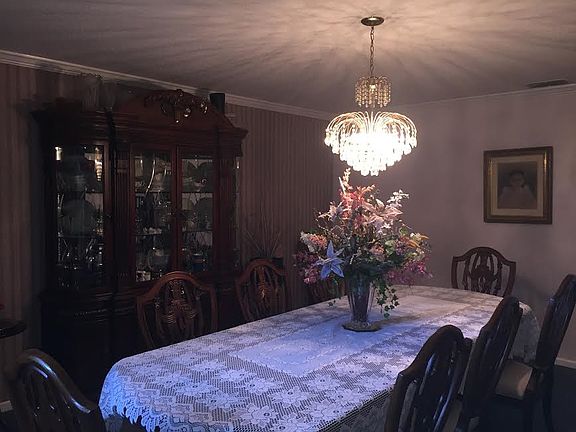 3rd image of 3119 Fieldstone Ln