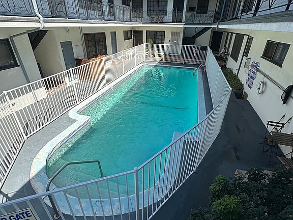 2nd image of 6310 Whitsett Ave #26