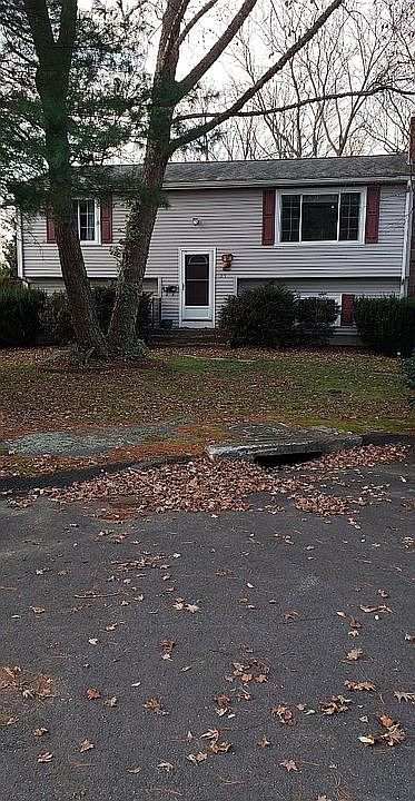1st image of 25 Sophia Dr