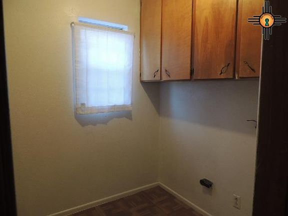 3rd image of 1321 E Highland Dr