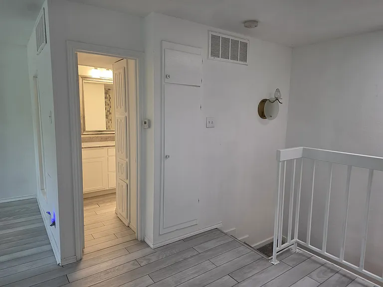 5200 Martel Ave #41 — Photo 14