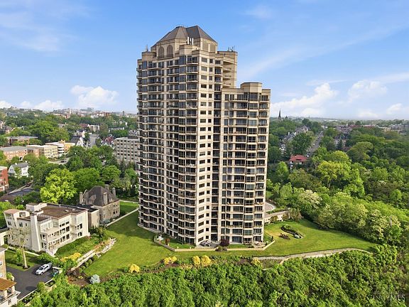 3rd image of 1201 Edgecliff Pl Unit 1192