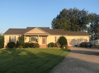 546 Smiths Ln, Mayfield, KY 42066