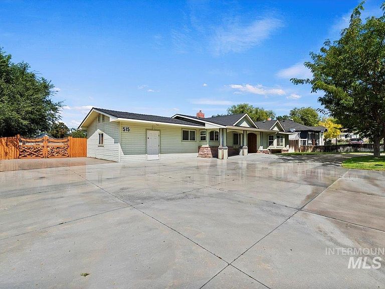 Listing photo 4