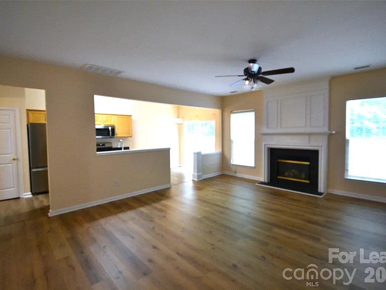 6820 Beverly Springs Dr — Photo 16