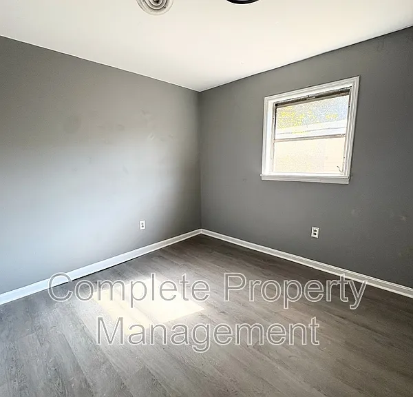 1669 19th Pl SW — Photo 7