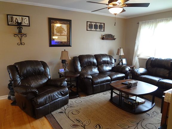 2nd image of 158 Murray Dr
