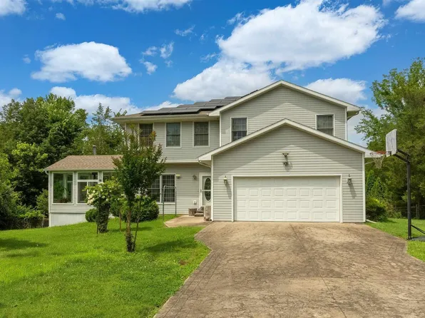 141 Pump Station Rd, Makanda, IL 62958