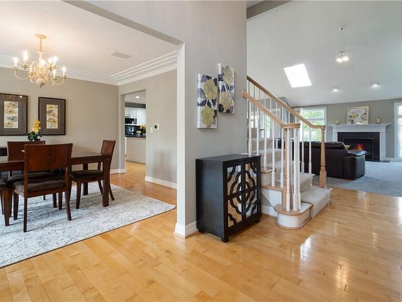 3rd image of 588 Bauman Ct