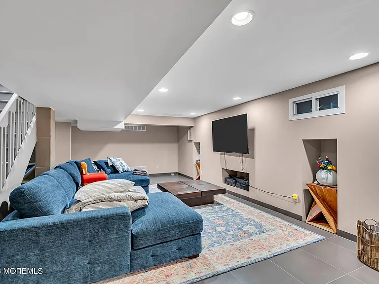 15 Timber Ln — Photo 25
