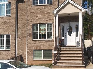 161 El Camino Loop, Staten Island, NY 10309