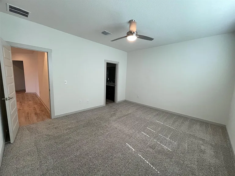 10713 Meris Ln — Photo 10