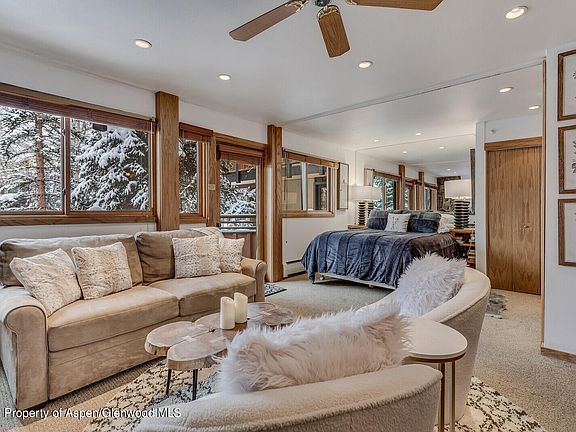 4th image of 640 Carriage Way #304