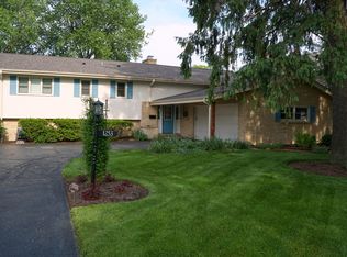 1253 Roosevelt Ave, Glenview, IL