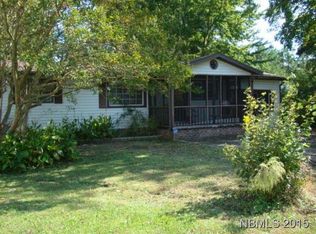 624 Mill Pond Rd, Bayboro, NC 28515