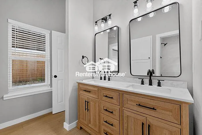 3945 Spoonwood Ln — Photo 22