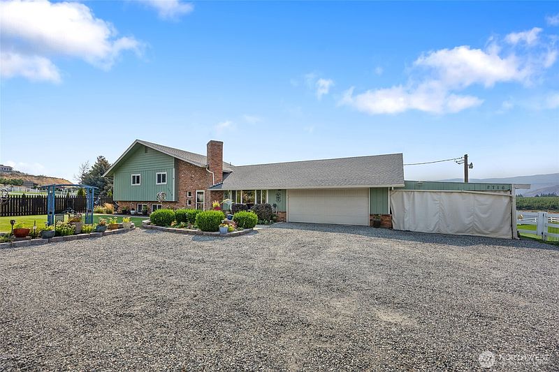 2nd image of 2716 8th Street NE