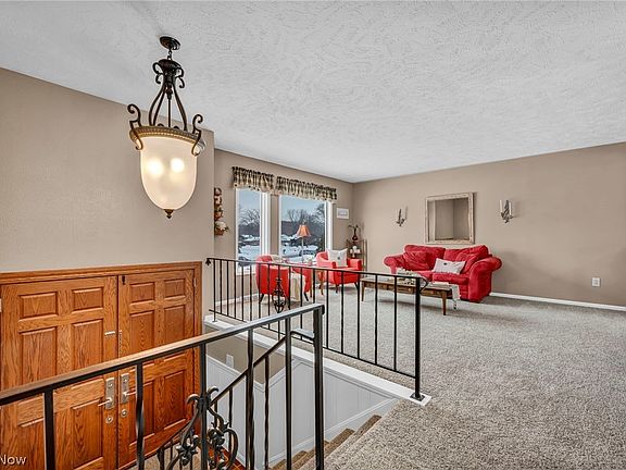 5th image of 1250 Dorothea Dr