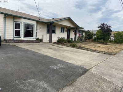 855 NE Jenny Ln, Myrtle Creek, OR, 97457
