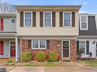 420 Forest Ct, Warrenton, VA 20186