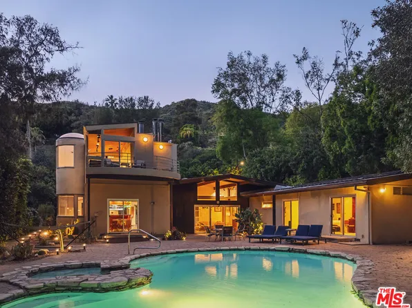 13044 Sky Valley Rd, Los Angeles, CA 90049