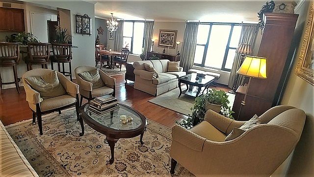 1st image of 3150 N Lake Shore Dr APT 27E
