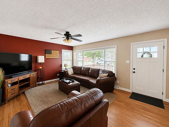4th image of 108 Riverview Blvd