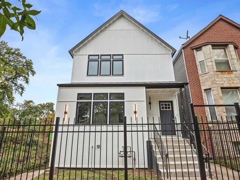 6350 S Saint Lawrence Ave — Photo 10