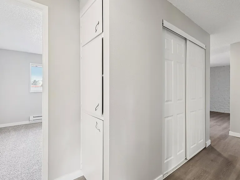 Cypress Crest Apartments — Photo 53
