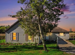 88320 Old Swamp Rd, Decatur, MI 49045