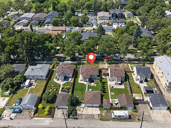 5th image of 12229 88th St NW