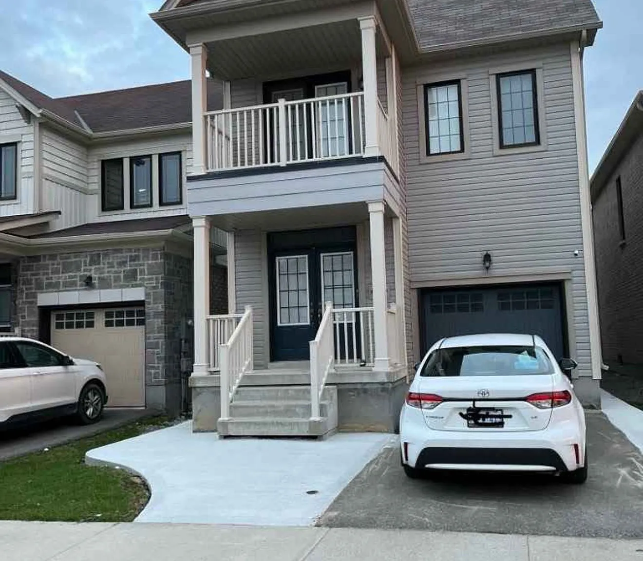 4 bed, $2,550 — Photo 1
