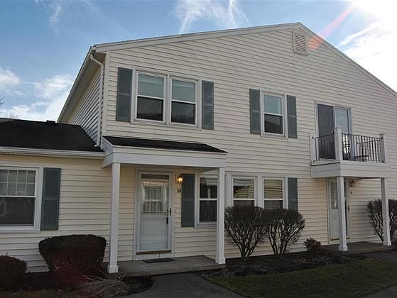1st image of 14 Arrowhead Way N