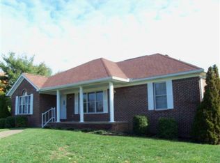 953 E Count Fleet Cir, Danville, KY 40422
