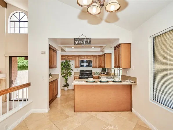 19 Mountain Shadows Pl, Pomona, CA 91766