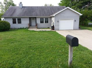 420 E 7th St, Hartford City, IN 47348