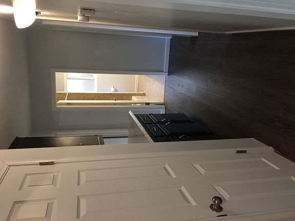2nd image of 4401 Coronado Ave