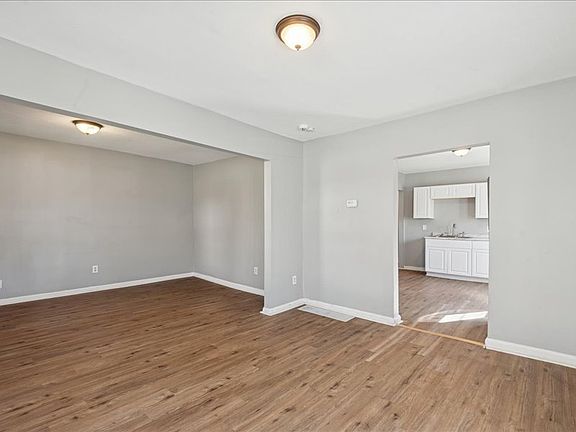 4th image of 12810 Griffing Ave